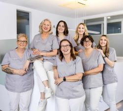 Praxisteam_Zahnmedizin Dr. Boeck in Weissach - Zahnarzt Weissach