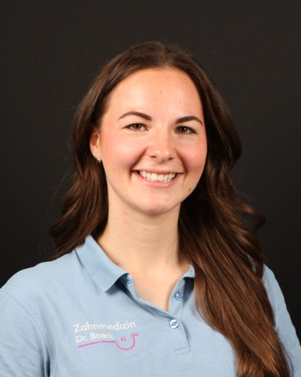 Zahnärztin Leonie Brändle