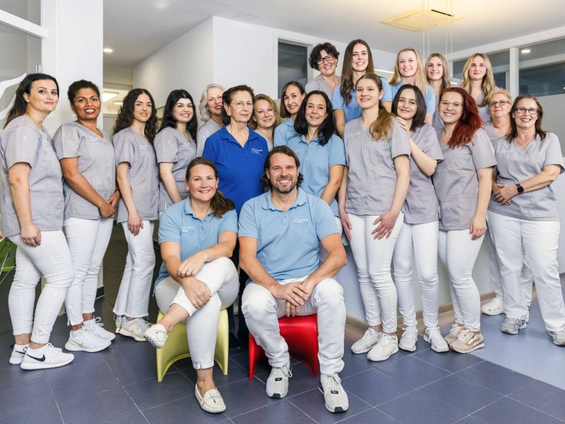 Zahnmedizin Dr. Boeck - Zahnarzt Weissach Praxisteam