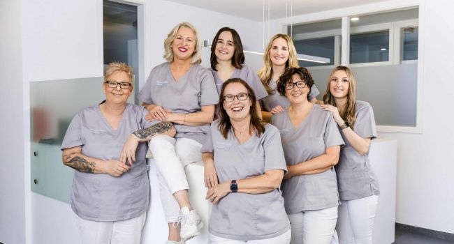 Praxisteam_Zahnmedizin Dr. Boeck in Weissach - Zahnarzt Weissach
