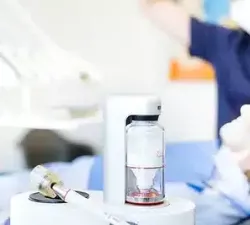 Professionelle Zahnreinigung bei Zahnmedizin Dr. Boeck In Weissach 